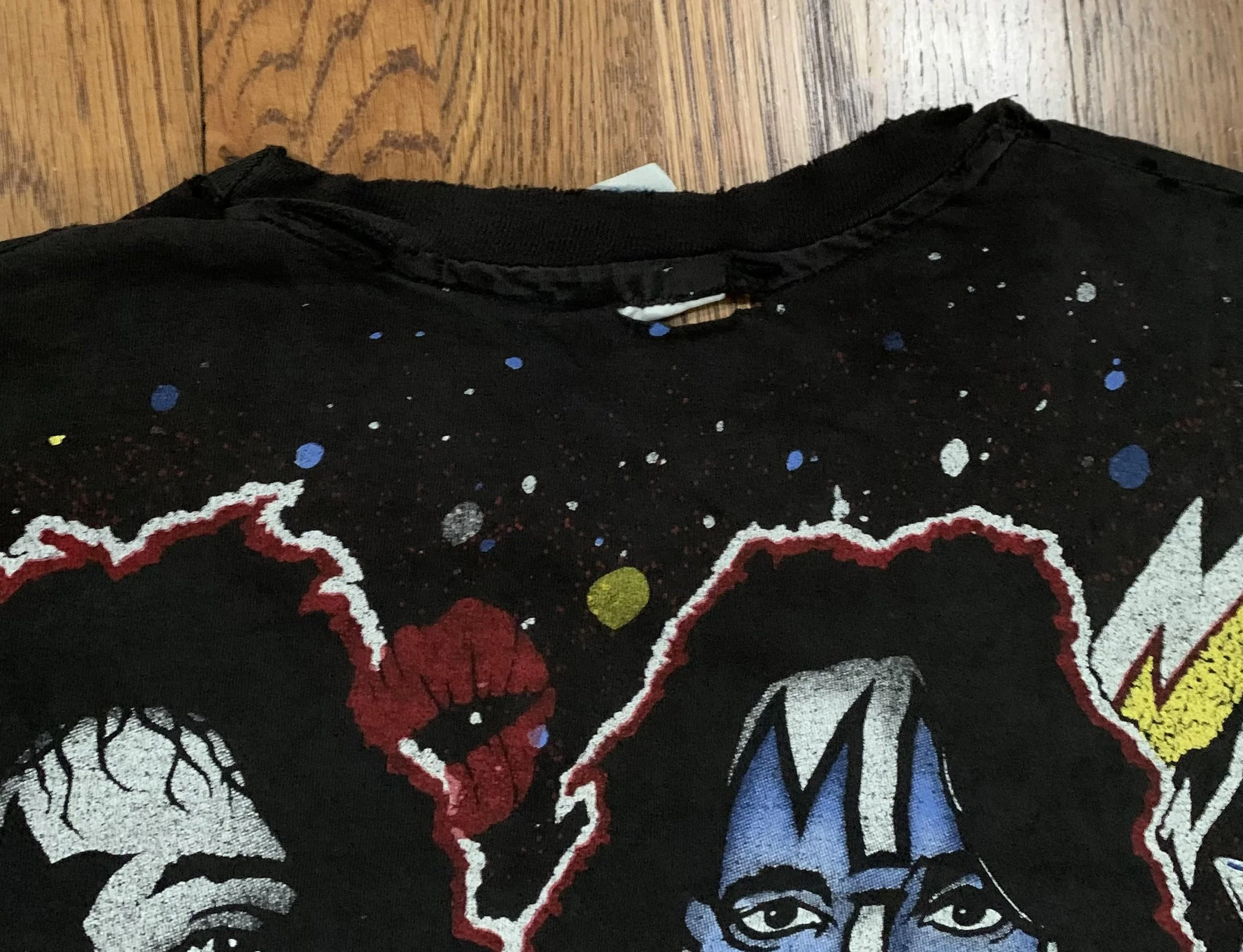 ミュージシャン XL KJ GDC Collab All-Over Pattern T TOPS – GDC